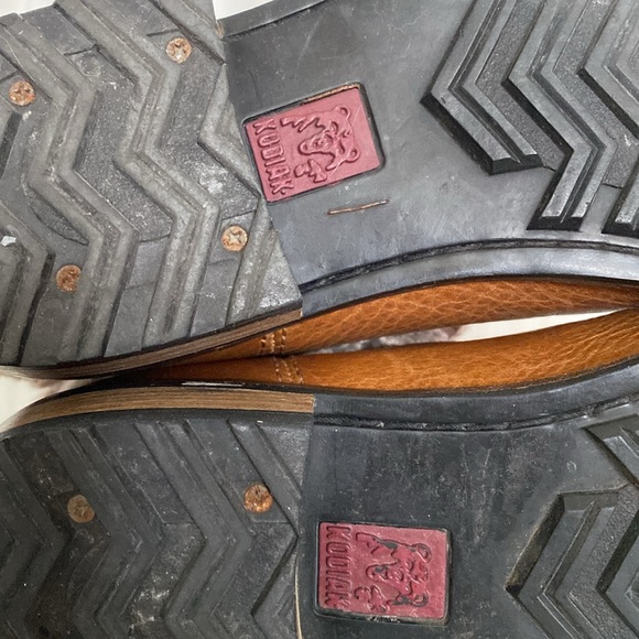 Kodiak Chelsea ankle distressed leather boots, colour cognac/tan knit top Size 7 - Picture 10 of 16